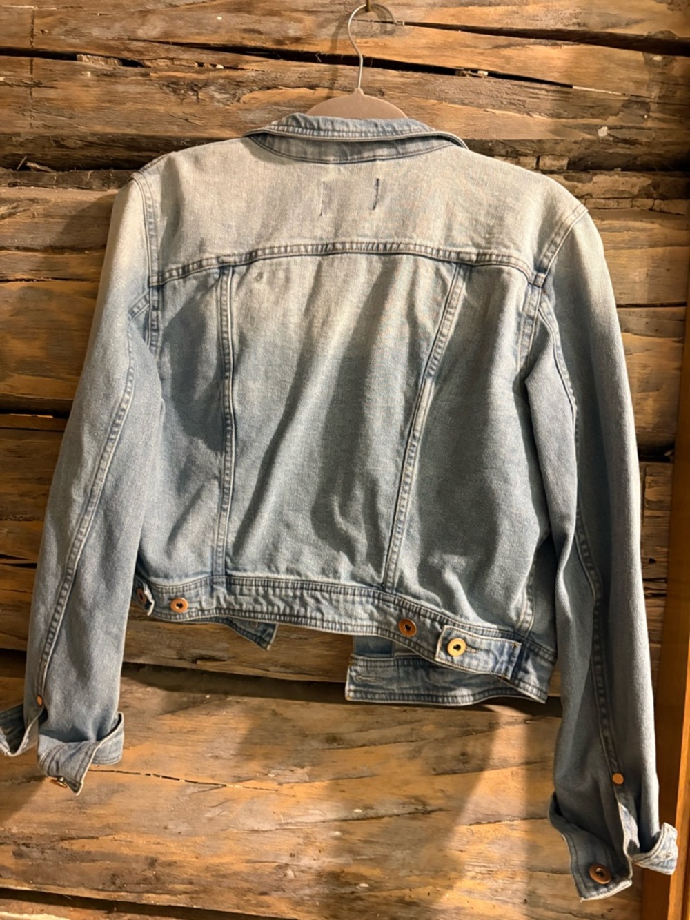Light Wash Crop Denim Jacket - Light Blue - Picture 6 of 6